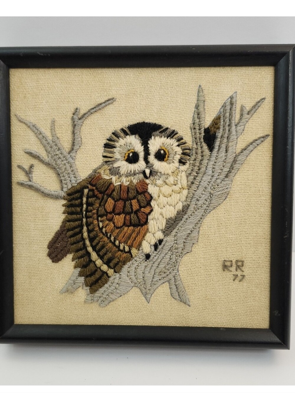 Vintage 1977 "OWL IN TREE" Crewel Yarn Decor Framed Burlap Wall Art MCM 8.75"